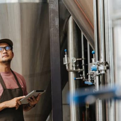 Empresas adotam com sucesso a jornada de trabalho de quatro dias, revela pesquisa