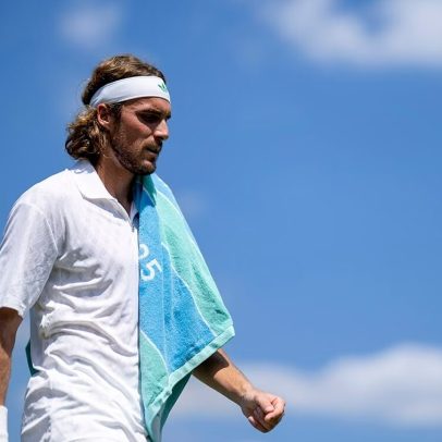 Tsitsipas critica dificuldade em lidar com ditadores que o atacam publicamente