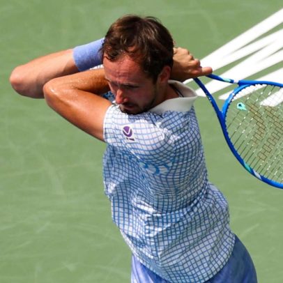 Medvedev revela que sofreu com dor no ombro por um ano inteiro