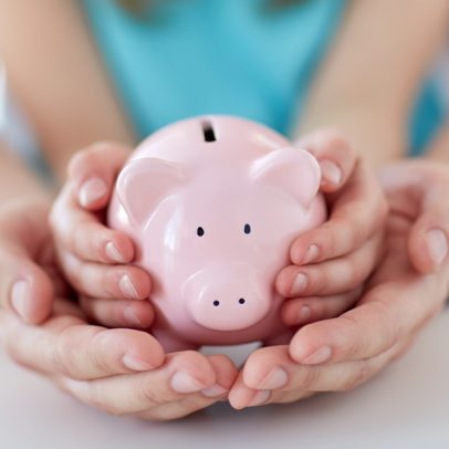 Aprenda a economizar e investir para alcançar R$ 10 mil com segurança