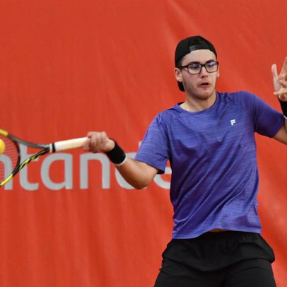 Ribeiro e João Lago garantem vitórias e marcam história no tênis brasileiro