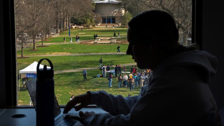 Nathan Howard | Reuters