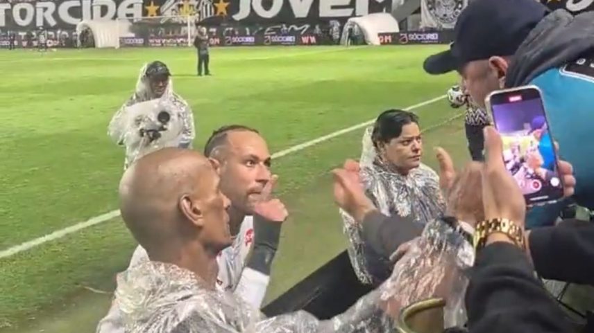 Neymar discutiu com torcedor após derrota do Santos (Foto: Reprodução)