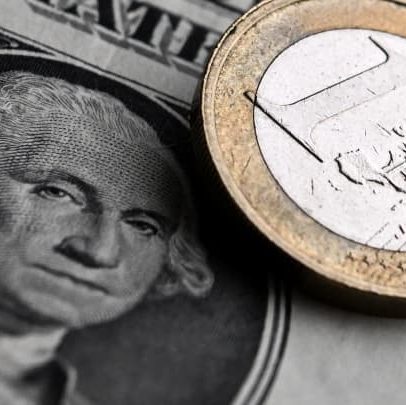 Acordo comercial entre UE e EUA pressiona força do euro, mas analistas veem recuperação