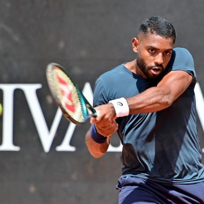 Reis avança no qualificatório e busca vaga na chave principal do torneio