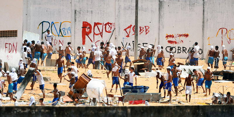 Presídio não tem celas desde uma rebelião de março de 2015, quando detentos arrancaram as grades e trancas. (Foto: Andressa Anholete/AFP)