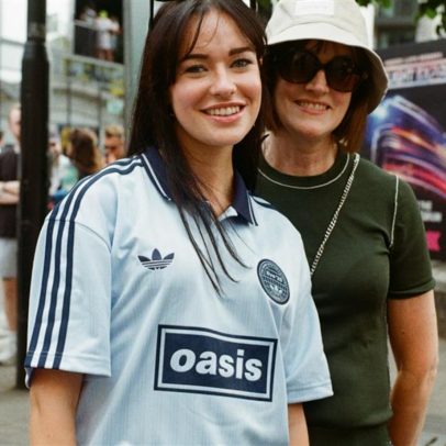 Oasis impulsiona o verão do Britpop com a celebração da masculinidade e heterossexualidade