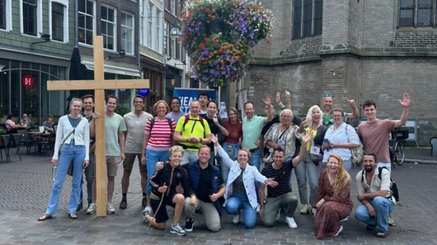 Os cristãos em Zwolle. (Foto: Reprodução/Revive)