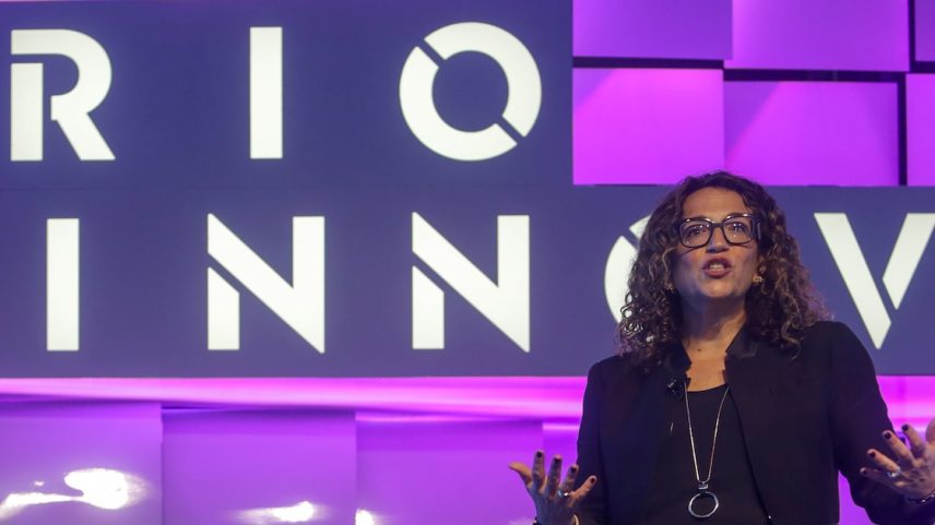 Amy Webb fala sobre nossas futuras relações com sistemas de IA (Foto: Pedro Kirilos/Estadão)