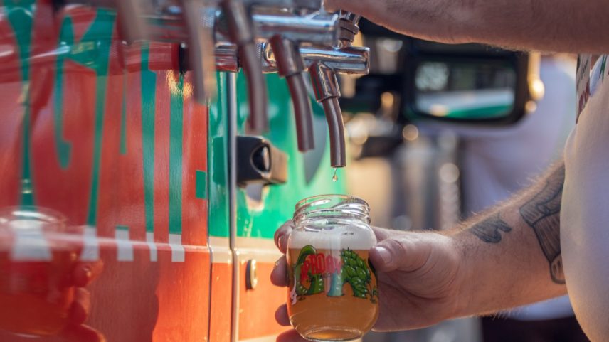 Festival IPA Day reúne 40 rótulos, 19 inéditos, de estilo favorito dos cervejeiros artesanais (Foto: IPA Day SP/Divulgação)