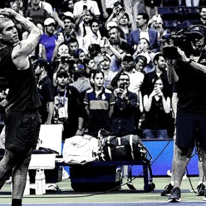 Alcaraz impõe estilo com novo corte de cabelo e marca tendência no esporte