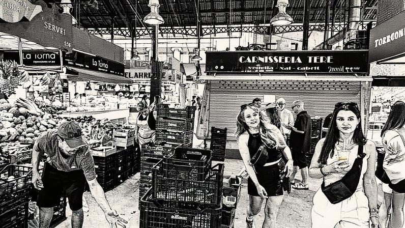 Turistas visitando o mercado da Boqueria (Foto: massimiliano minocri)