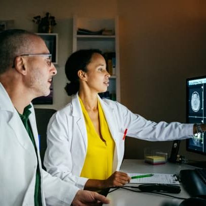 Setores específicos se destacam em meio a dificuldades no mercado de trabalho