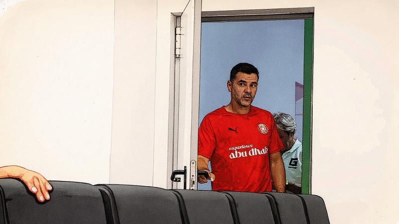 Treinador do Girona, Míchel Sánchez, antes da coletiva de imprensa sobre o jogo contra o Sevilla em Montilivi (Foto: Reprodução)