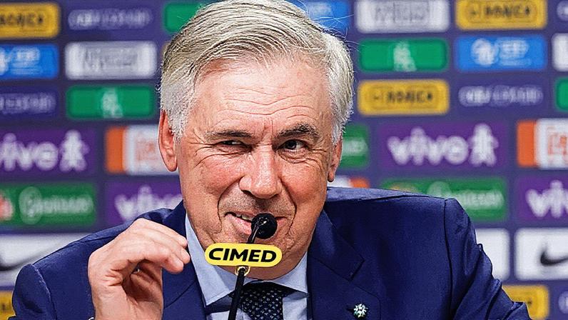Carlo Ancelotti durante convocação da seleção brasileira (Foto: EFE/Antonio Lacerda)