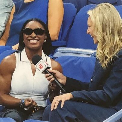 Gauff se inspira em Biles e vence desafios sob pressão no tênis profissional