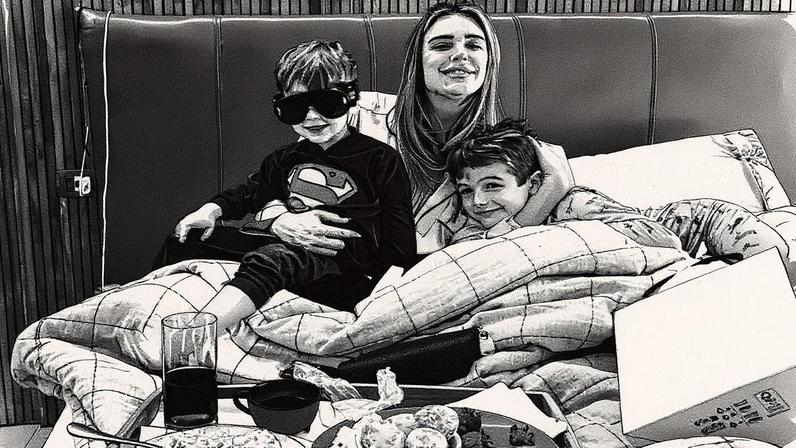 Rafa Brites e os filhos (Foto: Reprodução/Instagram)