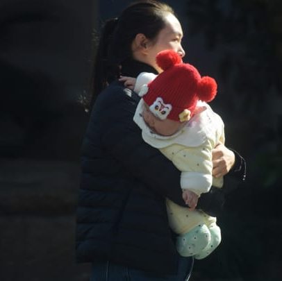 Beijing incentiva aumento da natalidade e empresas se preparam para pais da Gen Z