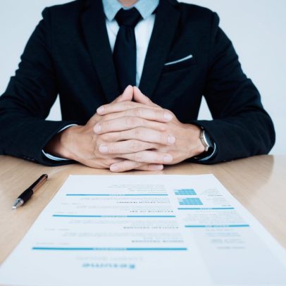 Estratégia única aumenta chances de currículo ser selecionado, revela especialista