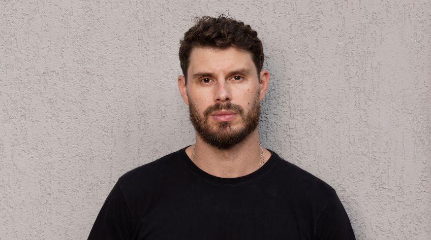 Bruno Rezende: jogador de vôlei lança biografia em que reflete sobre a carreira nas quadras (Foto: Leo Aversa/Sextante/Divulgação)