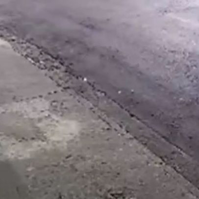 PM encontra menina de 3 anos sozinha vagando pela madrugada na grande SP