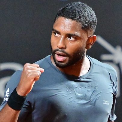 Reis avança na Alemanha enquanto Boscardin é eliminado da competição