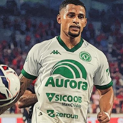 São Paulo aguarda autorização da Fifa para inscrever Maílton e resolve impasse