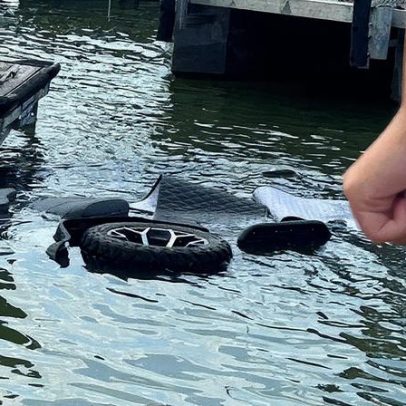 Mulher é presa por homicídio após jogar filho em lago durante 'teste de fé' nos EUA