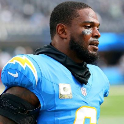 Denzel Perryman, linebacker dos Chargers, é preso por violação de armas