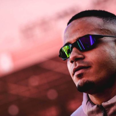 Murillo afirma que pode marcar um gol incrível do meio de campo