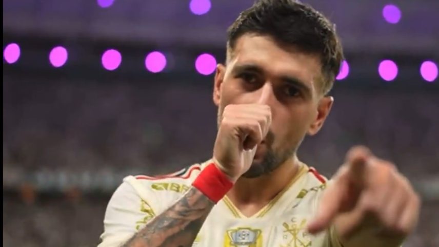 Arrascaeta dedicou gol ao filho que espera com a mulher (Foto: Reprodução)