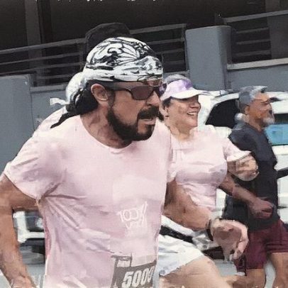 Bell Marques sofre queda de glicemia durante corrida e recebe atendimento médico