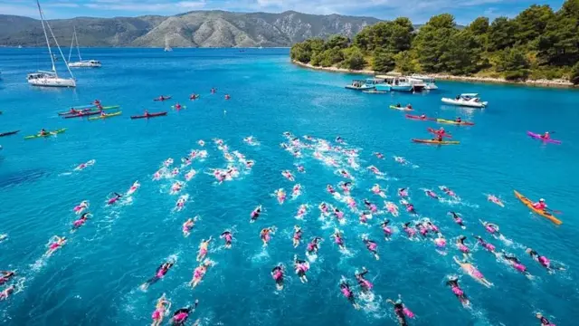 O UltraSwim espera atrair aproximadamente 600 participantes de pelo menos 38 nacionalidades em 2025 (Foto: Vedran-Janic/ UltraSwim 33.3)