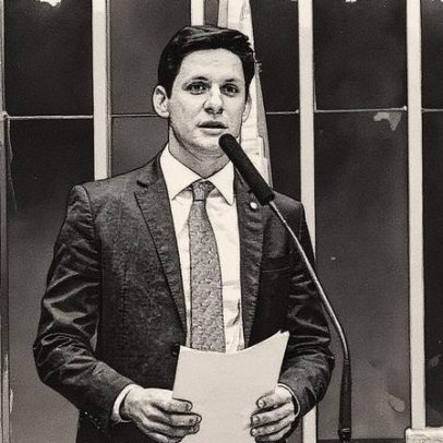 Ex-deputado Rafael Motta permanece em coma induzido após acidente de kitesurfe