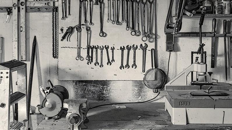 Menos pessoas estão ingressando no treinamento vocacional, e quase um terço dos que começam desiste antes de concluir (Foto: Reprodução)