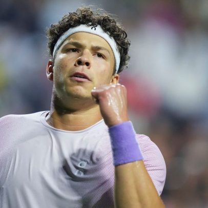 Shelton assume a quarta posição no ranking e se aproxima do top 5 inédito