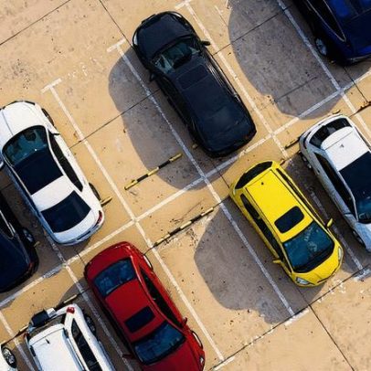 Vaga de garagem em condomínio deve seguir normas mínimas de tamanho estabelecidas por lei