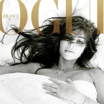 Kim Kardashian brilha com diamantes na capa da Vogue Francesa