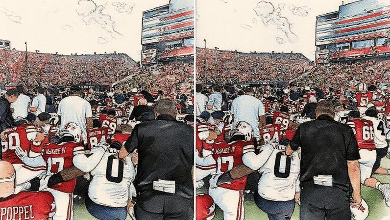 Times orando no campo (Foto: Reprodução)