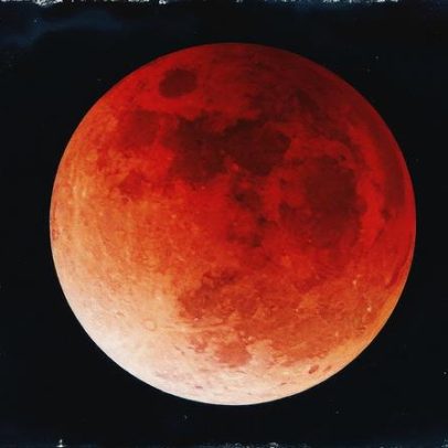 Lua de Sangue de setembro de 2025 promete significados proféticos intrigantes