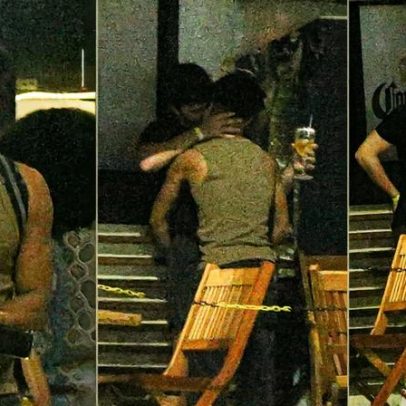 Álvaro e Lucas Leto trocam beijo romântico em quiosque durante evento famoso