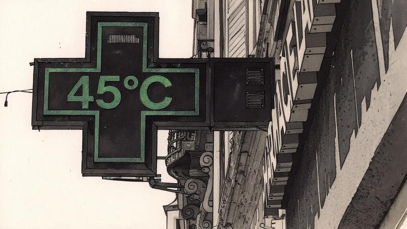 Termômetro em placa de farmácia indica temperatura de 45°C em Thionville, na França (Foto: Reprodução)
