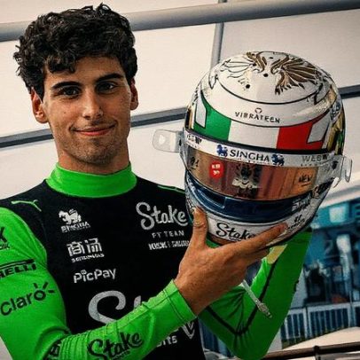 Gabriel Bortoleto apresenta novo capacete para o GP da Itália