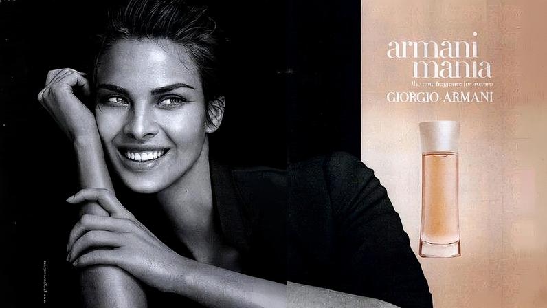 Modelo da campanha do perfume Armani Mania com a brasileira Leticia Birkheuer (Foto: Reprodução)