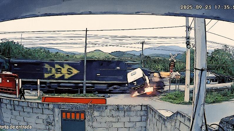 Trem colide com caminhão em Vassouras (Foto: Reprodução)