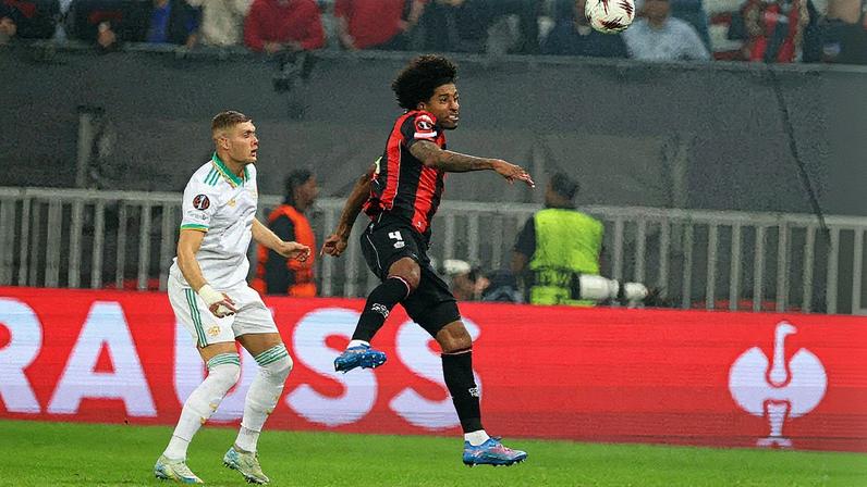 Dante se torna o jogador de linha mais velho a atuar na Liga Europa (Foto: Reprodução)