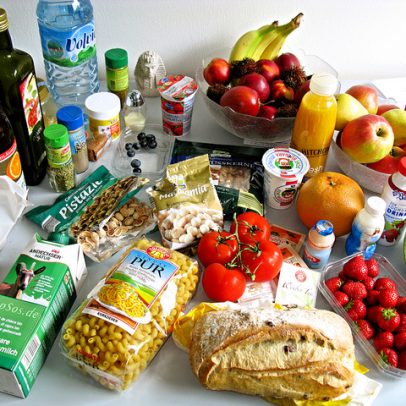 Alimentos registram terceira queda consecutiva, a primeira desde 2023