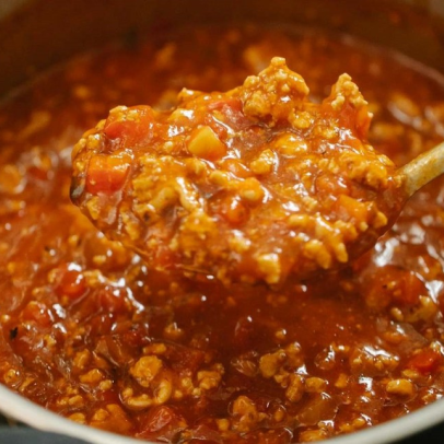 Chocolate no molho à bolonhesa: chefs revelam se truque realmente funciona