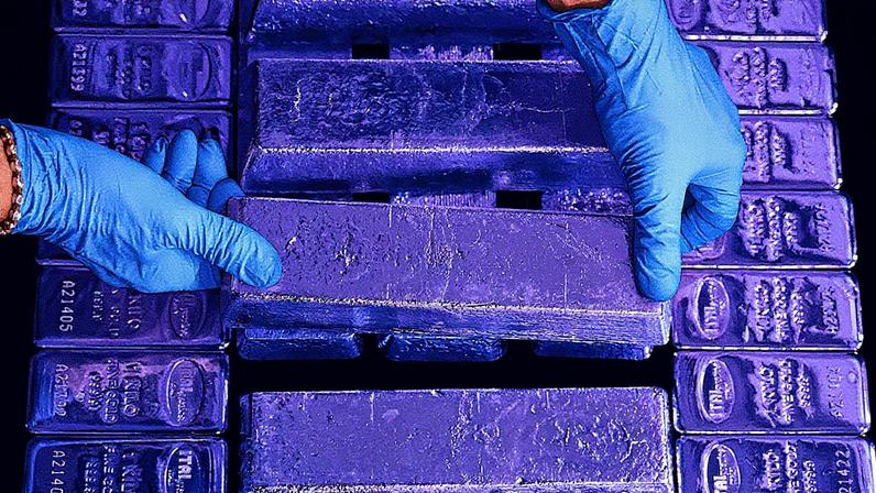 Demanda dos bancos centrais por ouro permanece alta, segundo relatório do Deutsche Bank (Foto: Reprodução)