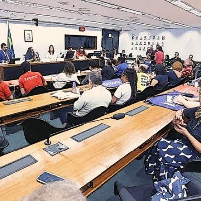 Câmara avança com projeto que proíbe nomeação de condenados por racismo em concursos